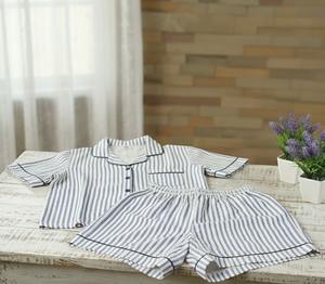 Conjunto de Pijama Corto con Cierre de Botones y Mangas Cortas, Personalizado para Mujer, en Modal y Algodón, con Estampado a Mano - Product Image 3