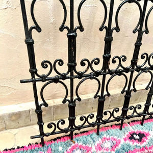 Espejo de Pared Islámico Moderno con Marco, Color y Forma Personalizados, Decoración Grande para el Hogar, Caligrafía Árabe Musulmana, Madera MDF y Hierro, 12 mm de Grosor - Product Image 1