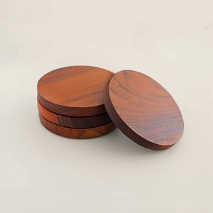 Sous-verres ronds en bois d'acacia naturel, faits à la main, pour café, thé, tasses - Product Image 3