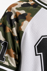 Camiseta de Fútbol Americano de Alta Gama, Personalizada con Estampado de Camuflaje Forestal, Manga Raglán, Estilo Vintage, Talla Grande - Product Image 2