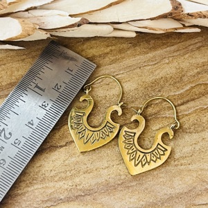 Último Diseño de Pendientes de Aro Geométricos Boho, Joyería Tribal de Latón para Mujer, Chapado en Oro de 18k, Diseño de Escudo Grabado, Venta al por Mayor/OEM/ODM - Product Image 5