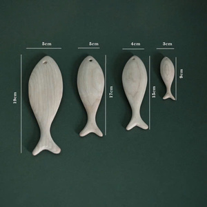 Adorno Decorativo de Madera Ecológico con Forma de Pez, Hecho a Mano, Pulido y Pintado, Colorido, para Hogares con Temática Marina y Habitaciones con Temática Oceánica - Product Image 6