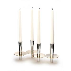 Porte-bougie en métal exquis avec finition argentée polie, élégant centre de table pour la décoration de salle à manger et la décoration d'événements - Product Image 1