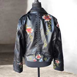 Wholesale Hand Embroidered Flower <b>White</b> Leather <b>Jacket</b> Heavy Metal Studded Real Sheepskin Motorcycle <b>Jacket</b> for Women OEM - Product Image 2