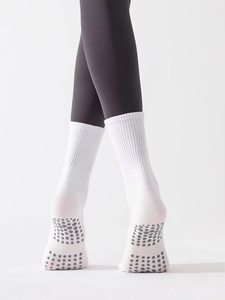 Hot Selling Professional Football Baseball Anti-Slip <b>Grip</b> Crew <b>Socks</b> Custom Fashionable 100%Nylon Bottom Sports <b>Socks</b> - Product Image 4