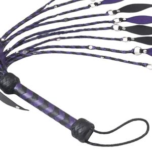 แส้หนังสีม่วงพร้อมหาง 10 เส้นและห่วงโลหะสำหรับการเล่น - Product Image 4