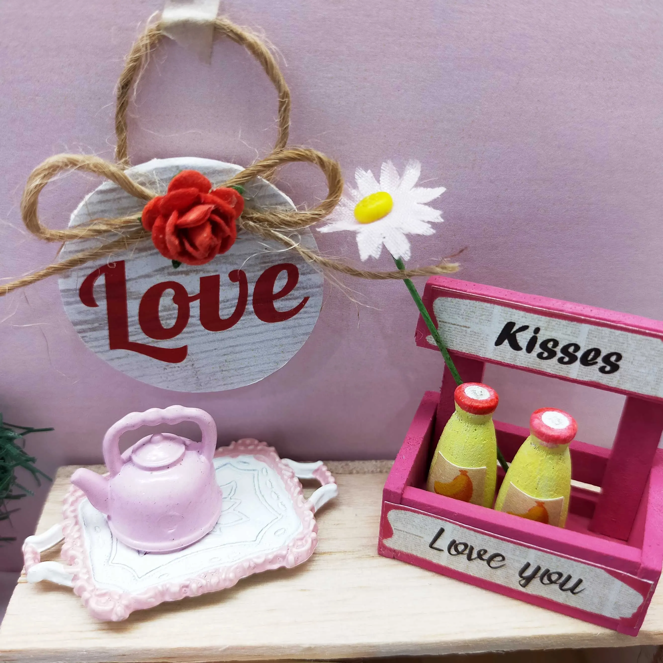 Thu nhỏ Dollhouse 1:12 Ngày Valentine giấy tấm sơn hộp gỗ lưu trữ kim loại nồi trang trí nội thất