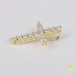 จี้กางเขนทองคำแบบมินิมอล ประดับด้วยเพชรโมอิสซาไนต์ VVS เงินแท้ 925 - Product Image 5