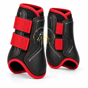 Botas de cepillado para caballos diseñadas con materiales ligeros, forro suave y cierres ajustables para el ejercicio diario y uso en establos. - Product Image 1