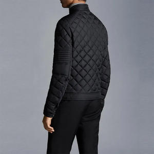 Chaquetas Acolchadas Personalizadas para Hombre con Mangas Largas, Cuello Alto, Logotipo Frontal, Impermeables y Resistentes al Viento - Product Image 4