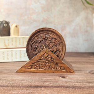 Ensemble de sous-verres ronds en bois sculpté à la main avec support, motif floral, sous-verres pour boissons, vaisselle décorative, artisanat unique - Product Image 1