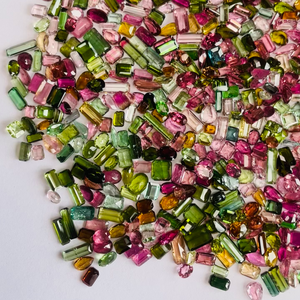 Pierres précieuses naturelles multi-tourmalines d'excellente qualité, certifiées IGI, 456 carats, lustre AAA, polissage parfait, prix abordable - Product Image 1