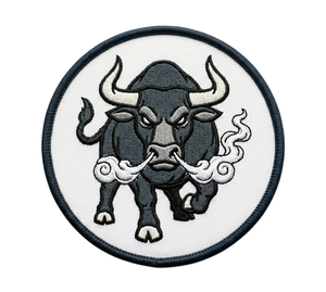 En gros, patch brodé thermocollant et à coudre, motif taureau de la chance en colère, pour blouson de motard, applique Wall Street, personnalisable en gros - Product Image 1