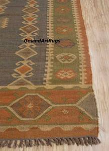 Tapis artisanal Kilim géométrique en laine et acrylique, écologique, tufté à la main, pour salon, rectangulaire, à poils moyens, par Krafterscustom - Product Image 2