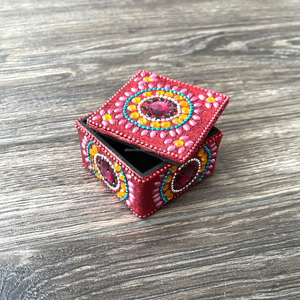 Handmade Metal Beaded Square Lac Glitter Art Decorative Trinket Organizer Jewelry Box for Women - Product Image 5