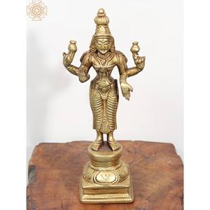 รูปปั้นพระลักษมีสี่แขนทำมือขนาด 6 นิ้ว วัสดุทองเหลือง งานประติมากรรมอินเดีย โดย Exotic India รุ่น ZBT14 เหมาะสำหรับเป็นของขวัญ - Product Image 1