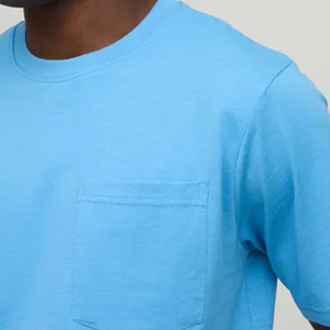 T-shirts pour hommes à prix avantageux, vente en gros, tendance, bleu ciel, 270 grammes, 100% coton, t-shirt décontracté pour hommes avec poche avant - Product Image 6