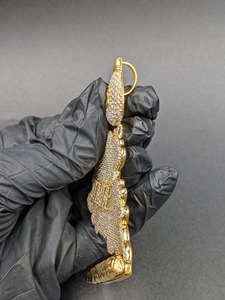 Colgante de Plata 925 con Moissanita y Amuleto de Bolsa de Dinero, Corte Brillante Redondo, Microincrustaciones, Joyería Unisex Krishnavii KP 097 - Product Image 2