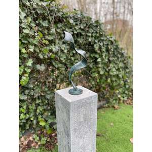 Escultura Antigua Abstracta de Color Verde Pátina con Base, Decoración de Mesa para Jardín o Casa de Campo - Product Image 4