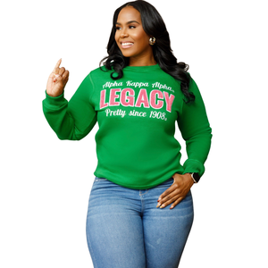 เสื้อสเวตเชิ้ตผ้าฟลีซสำหรับผู้หญิง รุ่น Legacy ปักลายตัวอักษรกรีกด้านหน้า คอกลม พรีเมียม - Product Image 1