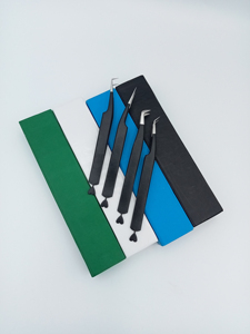 Pinzas para Extensión de Pestañas OEM en Forma de Corazón, Color Negro Mate, Acero Inoxidable, Curvatura Precisa de 90 Grados - Product Image 1