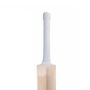 Bates de Críquet de Madera de Sauce Inglés de Alta Calidad con Logotipo Personalizado, Ambidiestros, Cosidos a Mano, Ecológicos, 40 mm de Grosor, 2.8 lb - Product Image 6