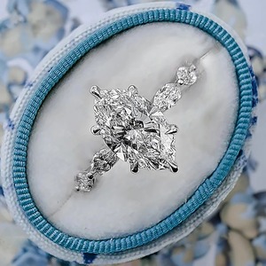 Bague en diamant de laboratoire taille marquise, or blanc 14 carats, 3,00 carats, IGI E F VVS2 CVD - Product Image 6