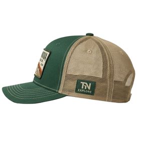 Casquette trucker snapback unisexe adulte ajustable avec logo brodé, motif camouflage inspiré de l'extérieur et élégante broderie blanche. - Product Image 2
