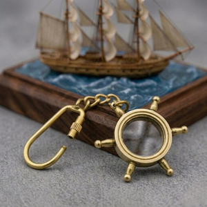 Handmade Vintage Brass Ship Wheel Locking Keychain Nautical Maritime <b>Key</b> <b>Ring</b> Collectible Gift <b>Accessory</b> - Product Image 5