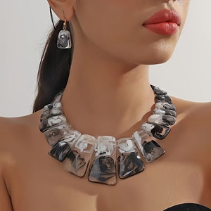 Luxurious Handcrafted Resin <b>Beads</b> <b>Necklace</b> for Women High Polished Pearl Beautiful Fashion Accessory Best Quality Direct India - Product Image 3