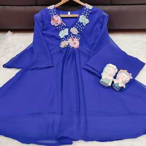 ชุดเซ็ตสองชิ้นสำหรับผู้หญิง ผ้าจอร์เจตต์แท้ ทรงขากว้าง ดีไซน์ปักลายอย่างประณีต เพื่อความสบายและสง่างาม ผลิตจากโพลีเอสเตอร์ - Product Image 3