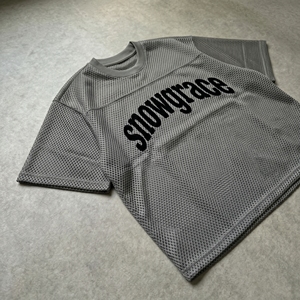 T-shirt en maille surdimensionné pour homme Snowgrace, manches courtes, respirant, style streetwear, col rond, tricoté, imprimé lettres noires - Product Image 4