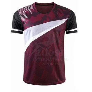 Uniforme de volley-ball conçu en tissu anti-transpiration pour garder les joueurs au frais et au sec pendant les matchs de volley-ball intenses. - Product Image 2