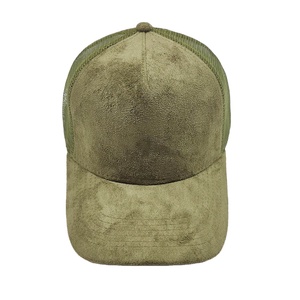 Sombrero de camionero de estilo a rayas con parche bordado personalizado año 2026 gorra de malla de gamuza personalizada tela de lona para uso en exteriores y playa - Product Image 2