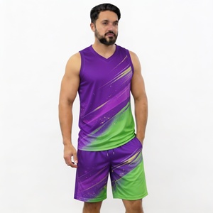 Conjunto de Camiseta sin Mangas y Pantalones Cortos con Estampado Geométrico Morado y Verde para Hombre, Cuello en V, Secado Rápido, Tejido de Poliéster, Estilo Deportivo, para Verano - Product Image 1