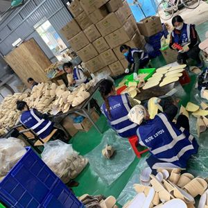 รองเท้าแตะใยบวบขายดีที่สุด เป็นมิตรกับสิ่งแวดล้อม ชุดของขวัญสำหรับขัดเท้า ใช้ในบ้าน สปา นวดผ่อนคลาย นำเข้าโดยตรงจากผู้ผลิต - Product Image 4