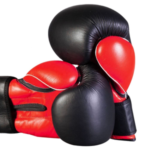 ถุงมือชกมวยผู้ชายสีพื้นคุณภาพสูงสั่งทำได้ตามต้องการ สีแดงและสีดำ หนัง PU สวมใส่สบาย รับผลิตแบบ OEM - Product Image 4