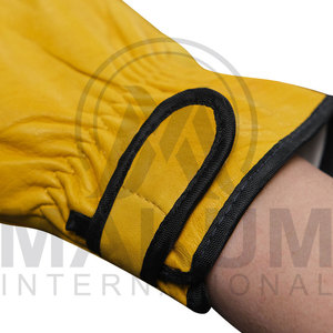 Gants de travail de haute qualité, résistants aux coupures et aux produits chimiques, pour une protection optimale. - Product Image 4