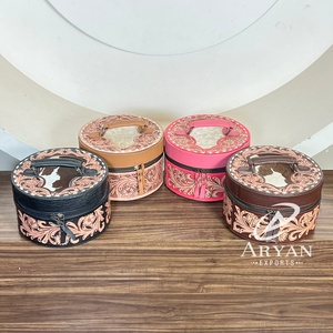 Boîte à bijoux ronde en cuir de vachette véritable, entièrement travaillée à la main, avec embossage floral, style vintage, durable, pour le rangement des bijoux - Product Image 1