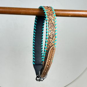 Accessoires durables de luxe pour animaux de compagnie à motif floral collier de chien usiné à la main avec boucle en métal colliers confortables pour animaux de compagnie en cuir véritable - Product Image 3