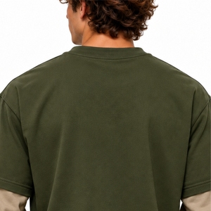 เสื้อยืดผู้ชายพรีเมียมสไตล์วินเทจแบบดิสเทรส ลายพิมพ์ยางนูนตัวอักษร ดีไซน์สตรีทแวร์ คอกลม ผ้าฝ้าย - Product Image 5