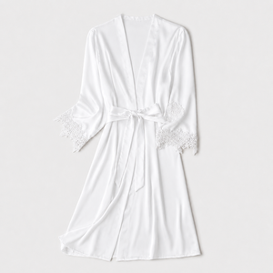 Ensemble peignoir et nuisette en satin pour femme avec détails en dentelle, léger et confortable, pour la vente en gros avec logo personnalisé - Product Image 5