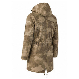Manteau élégant pour défilé, offrant une coupe confortable, fabriqué avec des matériaux de qualité supérieure et une finition lisse. - Product Image 4