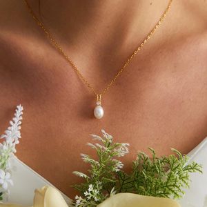 Collier de perles d'eau douce en argent sterling 925 plaqué or 14 carats, collier de mariage élégant, cadeau pour maman, femme - Product Image 1