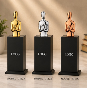 Statue Métallique Élégante pour Bureau, Trophée Professionnel pour Espace de Travail, Design Gravé au Laser, Finitions Or, Argent, Cuivre, Bronze, Portable - Product Image 1