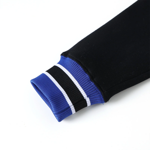 เสื้อสเวตเชิ้ตคอกลม Zeta Black Crest ปักลายเชนิลล์ ชุดนักกีฬามหาวิทยาลัยกรีก ยูนิเซ็กซ์ ผ้าฝ้ายพรีเมียม เสื้อผ้าสำหรับโรงเรียนและมหาวิทยาลัย - Product Image 6