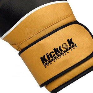 Gants de boxe en cuir confortables avec sangle de poignet antidérapante et réglable pour l'entraînement en salle de sport - Conception durable et rembourrage doux - Product Image 5