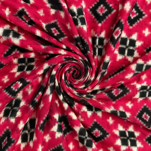 Tissu en coton léger Premium Telia Rumal Double Ikat à motif ethnique tissé pour vêtements, rideaux et ameublement - Product Image 2