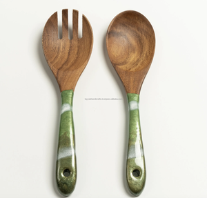 Serveurs à salade en résine et bois 2024 ustensiles cuillère avec emballage personnalisé par Tayyab Handicrafts - Product Image 5