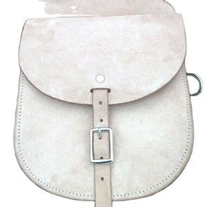 Bolsa de sillín de salto de cuero genuino con herramientas manuales de alta calidad Premium Suministros ecuestres Premium para propietarios de caballos - Product Image 1